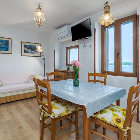 Apartment Lanterna Veneziana Rovinj Luaran gambar
