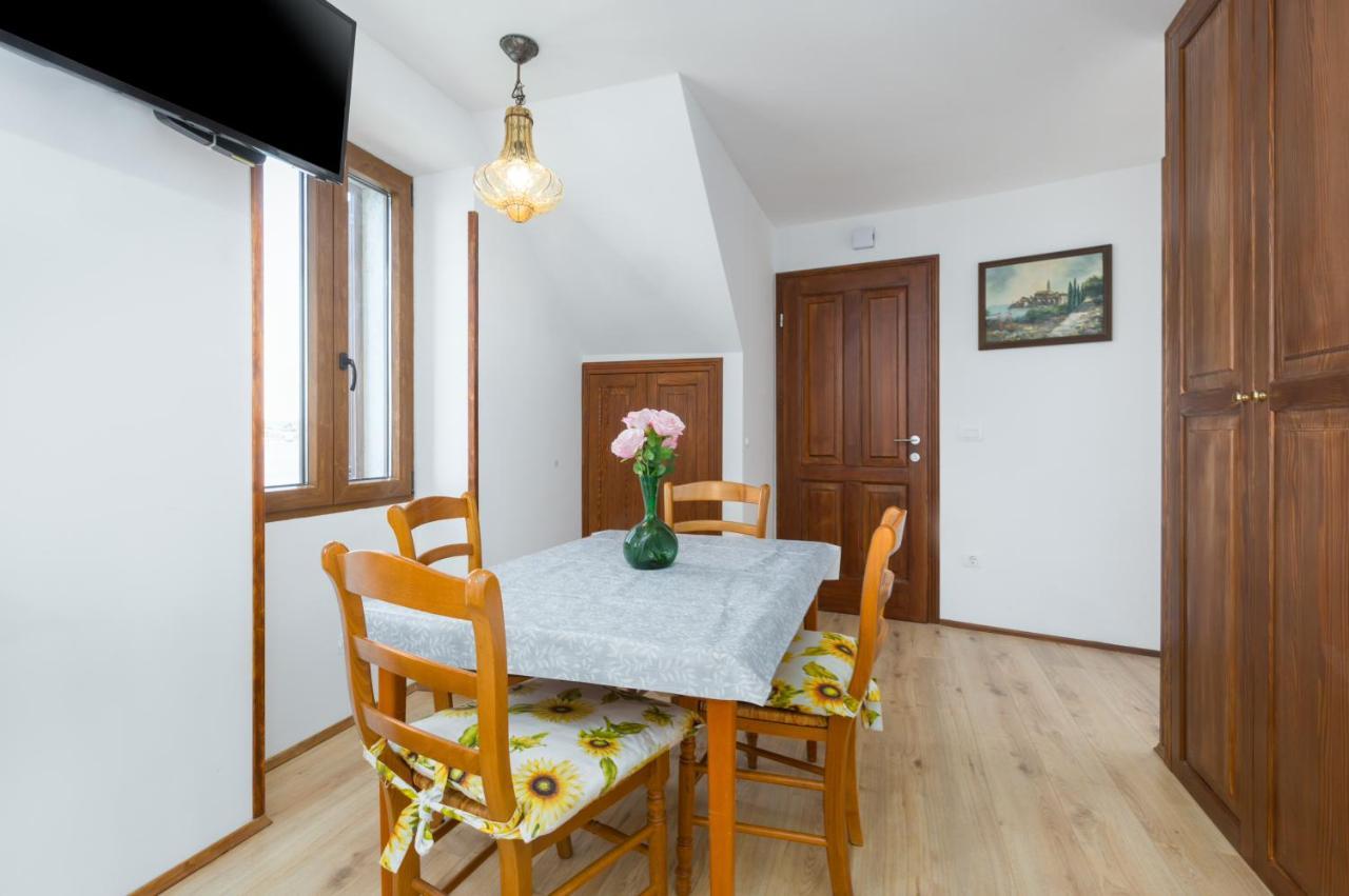 Apartment Lanterna Veneziana Rovinj Luaran gambar