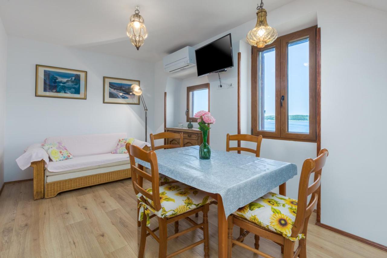 Apartment Lanterna Veneziana Rovinj Luaran gambar